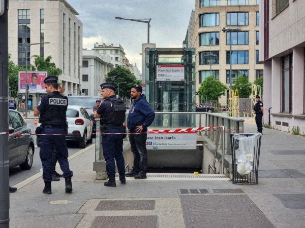 Lyon : attaque au couteau dans le métro, plusieurs victimes et un suspect "sous OQTF"