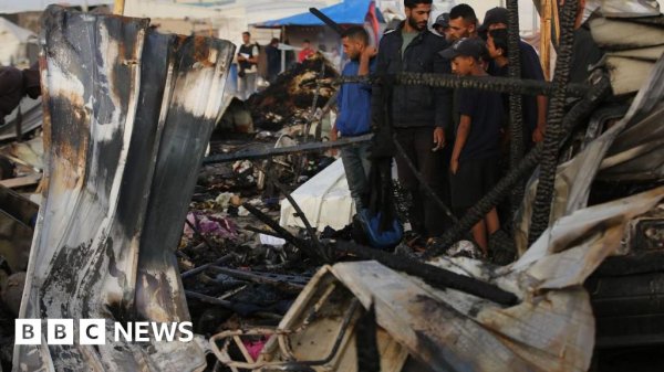 Gaza war: Dozens reported killed in Israeli strike on Rafah