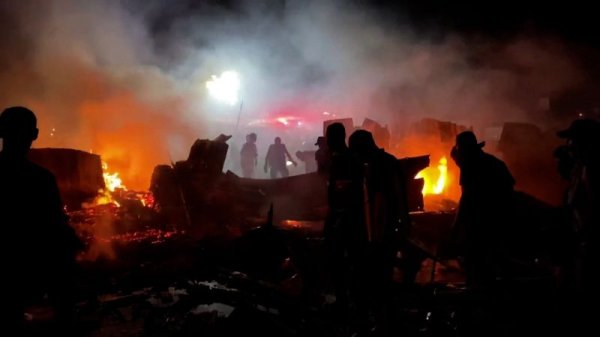 Video shows flames engulfing Rafah camp after strike | CNN