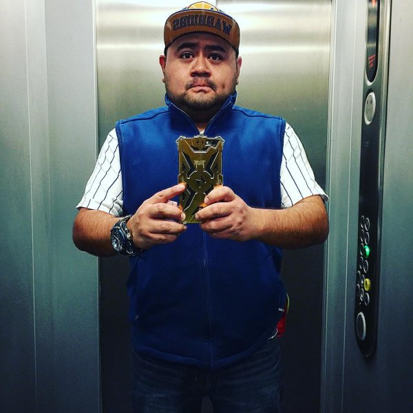 El elevador y yo. 
#solosoygordo #foreverbalon #siemprego...