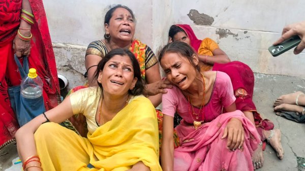Hathras Stampede LIVE: 116 dead at 'satsang’, 'suffocation' primary reason
