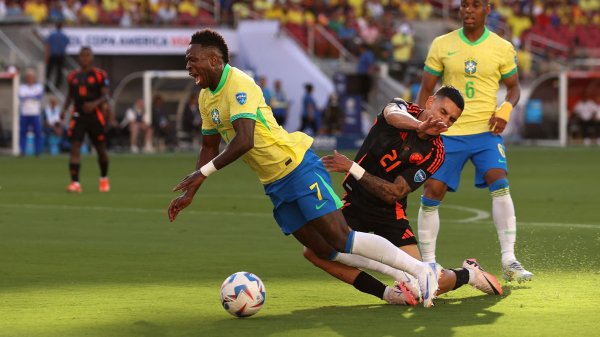 Copa America: accroché par la Colombie, le Brésil termine 2e et affrontera l'Uruguay en quarts