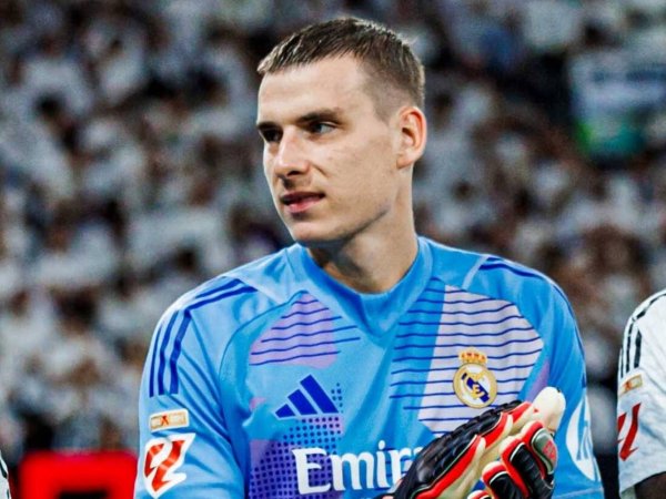 Три клуба АПЛ следят за Луниным