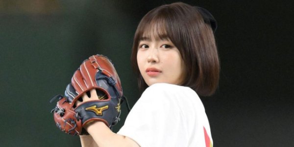 「ー人生で1番短い！」なえなの〝バッサリ激変〟姿に大反響「わ！まさしくイメチェン！」「だいぶ感じ変わりましたね」（西スポWEB OTTO!）｜ｄメニューニュース