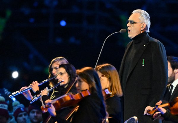 « Je serais ravi de l'accueillir à l'un de mes concerts » : Andrea Bocelli invite Timothée Chalamet à l'opéra 