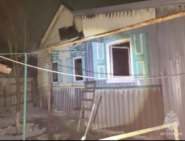 В Астраханской области с собственном доме сгорел человек: кто он и что произошло | АРБУЗ