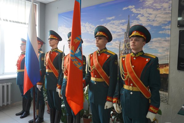 В барнаульской гимназии №45 открыли мемориальную доску в честь погибшего героя СВО