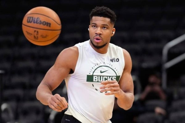 Is Giannis Antetokounmpo Playing Tonight? Bucks vs Lakers Latest Injury Report (Jan 9)