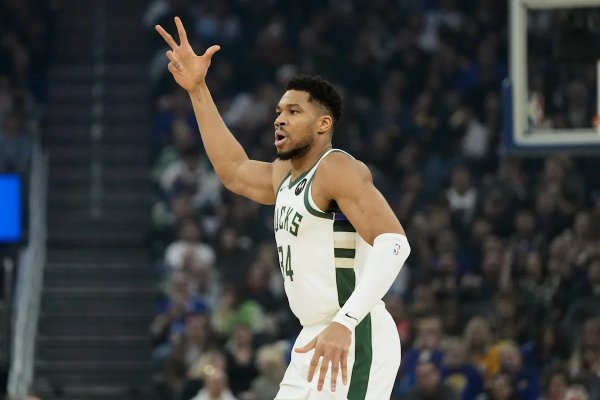 Giannis Antetokounmpo says he’ll never ask for trade, plans to be with Bucks for career: ’Not in my nature’