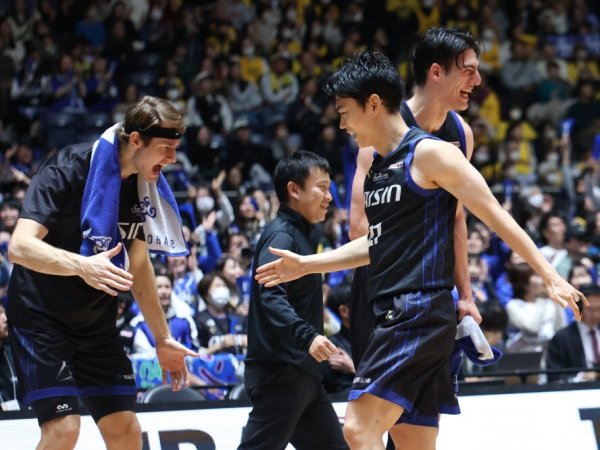 【天皇杯2025-26】シーホース三河、石井講祐の4度の優勝経験値がもたらした快勝劇「勝つメンタリティをもたらしてくれました」（BASKET COUNT） - Yahoo!ニュース