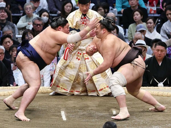 朝乃山、阿炎の変化に痛い６敗目　大相撲春場所１４日目、目標の２桁勝利届かず｜北日本新聞webunプラス