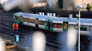 train derailment london