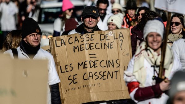 Appelés à la grève, les médecins restent parmi les professions les mieux payées