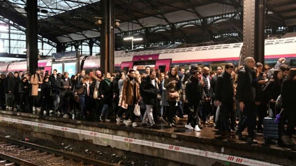 Le syndicat Sud Rail appelle à la grève sur le réseau TGV sud-est pour le week-end de départ des Parisiens, la SNCF ne craint pas de perturbations