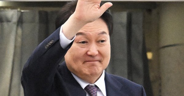 韓国検察、尹前大統領に死刑を求刑　「非常戒厳」巡る内乱首謀罪 | 毎日新聞