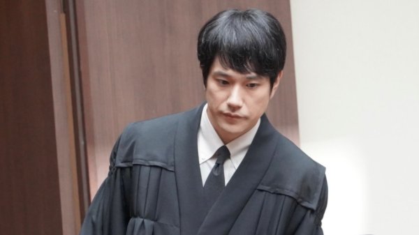 松山ケンイチのドラマ宣伝ポストが物議　「医者に転職しました」投稿は問題になる？｜ニフティニュース