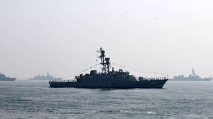 us submarine sinks iranian warship