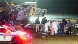 plane crash laguardia airport