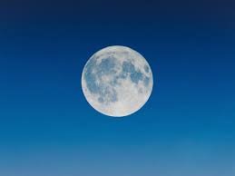 lune rose avril 2026