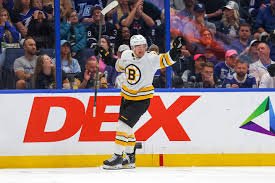 bruins vs hurricanes