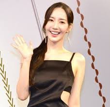 ウィ・ハジュン