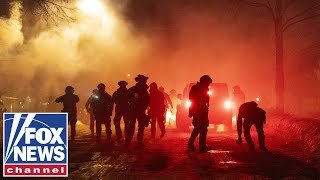 ‘Day and night difference’ in Minnesota crowds as tensions surge, says independent journalist