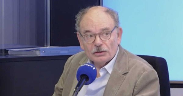 "Je l'avais deviné" : Jean-Pierre Darroussin révèle comment il a su avant tout le monde qu'il allait remporter un César pour son rôle dans Un air de famille (ZAPTV)