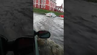 20 августа 2020. Лето. Затопило весь город. Ливень в Кургане. Плохая погода, дорога ещё хуже