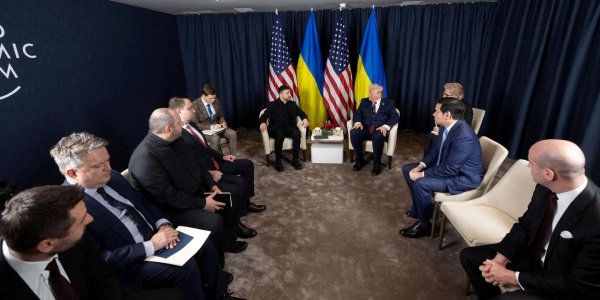 EN DIRECT, guerre en Ukraine : Zelensky dit avoir conclu un accord avec Trump sur les garanties de sécurité pour l’Ukraine, mais la question des territoires de l’Est n’est « pas encore résolue »