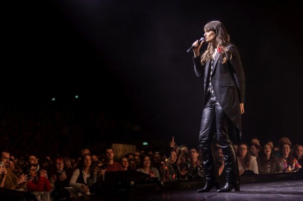 Musique : la variété haut de gamme de Clara Luciani à l’Arkéa Arena à Bordeaux