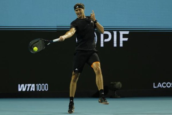 Alexander Zverev écrase Francisco Cerundolo et rejoint Jannik Sinner en demi-finales du Masters 1000 de Miami