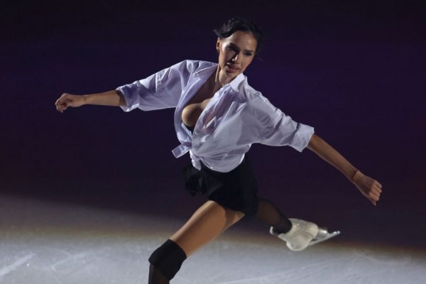 «Думаю, что всё совсем скоро случится». Алина Загитова — о материнстве