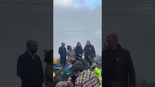 MANON AUBRY HUÉE PAR LES AGRICULTEURS