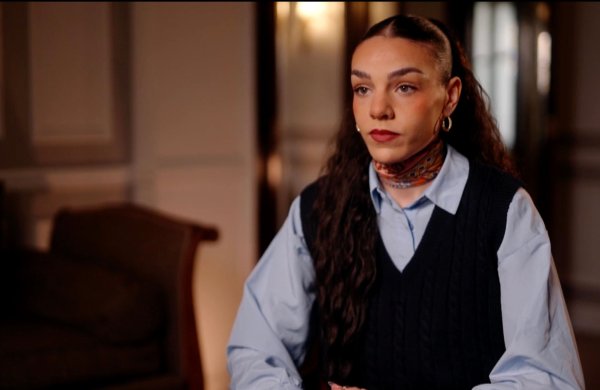 « J’ai vu ma mère tomber en face de moi » : Le témoignage bouleversant de Suzanne sur la « maison de l’horreur » de Nogaro