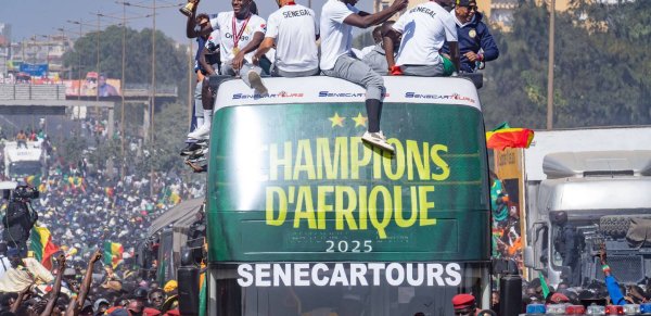 Une semaine après la finale de la CAN, l’opération sauvetage de l’amitié Maroc-Sénégal