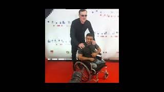 Егор Бероев пришёл на кинопремьеру с бойцом ДНР в инвалидной коляске