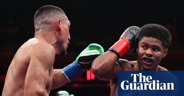 Stevenson outboxes López to seize junior welterweight crown in Garden masterclass