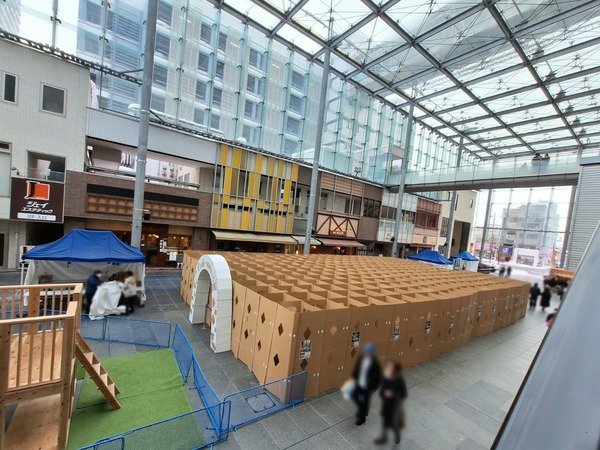 スケールアップ！過去最高難度に挑め！総曲輪『グランドプラザ』の『ダンボールめいろ』1月31日～2月23日。 : とやま速報 - 富山県富山市の地域情報サイト