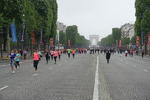 Horaires, parcours, circulation restreinte... Tout savoir sur le 10 km des Champs-Élysées à Paris ce dimanche