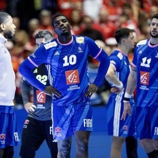 Pour les Bleus, la rechute et des questions