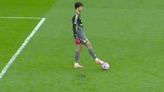 Senne Lammens Electric Debut at Old Trafford