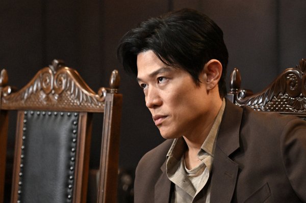 日曜劇場「リブート」　主人公の妻を殺した“犯人”が判明　衝撃の正体に視聴者騒然「嘘でしょ！？」（スポニチアネックス） - Yahoo!ニュース