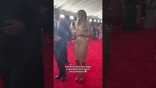 Heidi Klum Takes Baby Steps on the Red Carpet in a Structured Dress