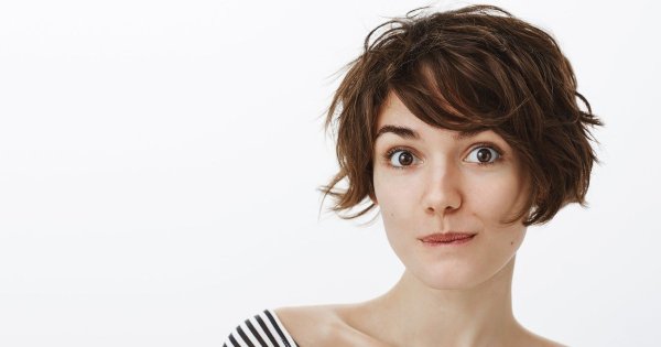 Когда стричься в феврале 2026 года: хорошие даты для визита в салон, покраски волос и стрижки