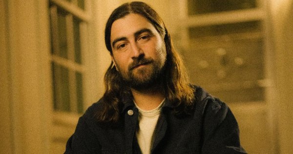 Noah Kahan looks to seal second Number 1 single with The Great Divide