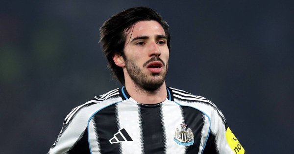 Arsenal 'move for Sandro Tonali' in stunning deadline day transfer swoop