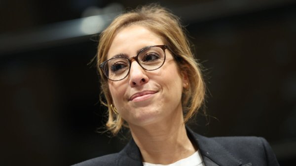 DIRECT. Léa Salamé à propos de son salaire : «Je n’ai jamais été guidée par l’appât du gain»... Suivez son audition
