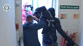 Crime group disrupted during attempted phone shop raid in Chippenham