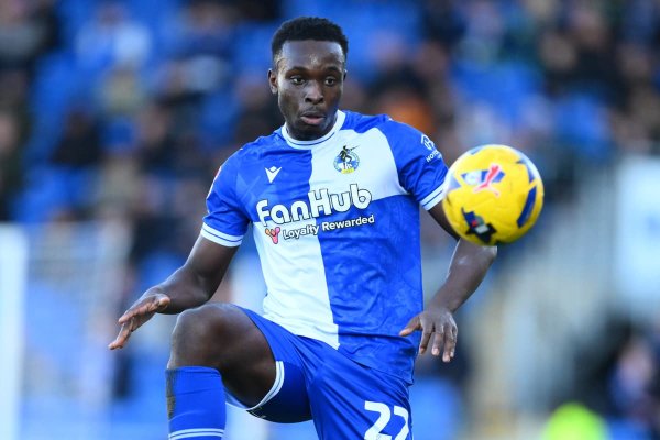 Bristol Rovers ‘in talks’ over shock loan move on transfer deadline day