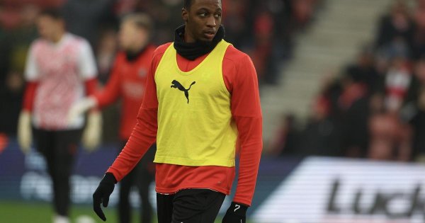 Championship rivals complete deadline day loan signing of Saints midfielder